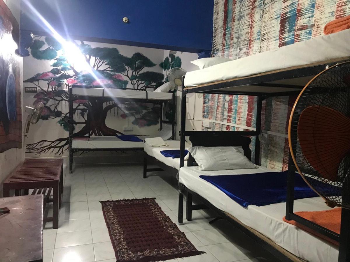 Brisbane Lodge & Hostel Kochi Extérieur photo